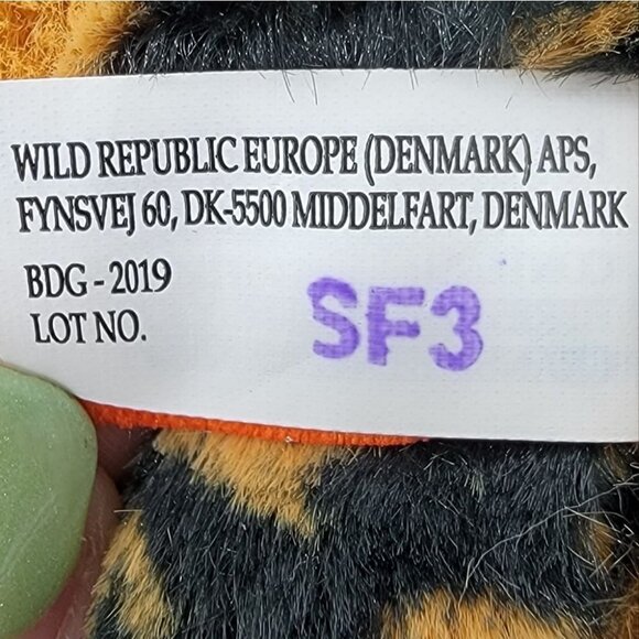 African Wild Dog Plush Calico Hyena Stuffed Animal Wild Republic Soft Faux Fur - Picture 12 of 13